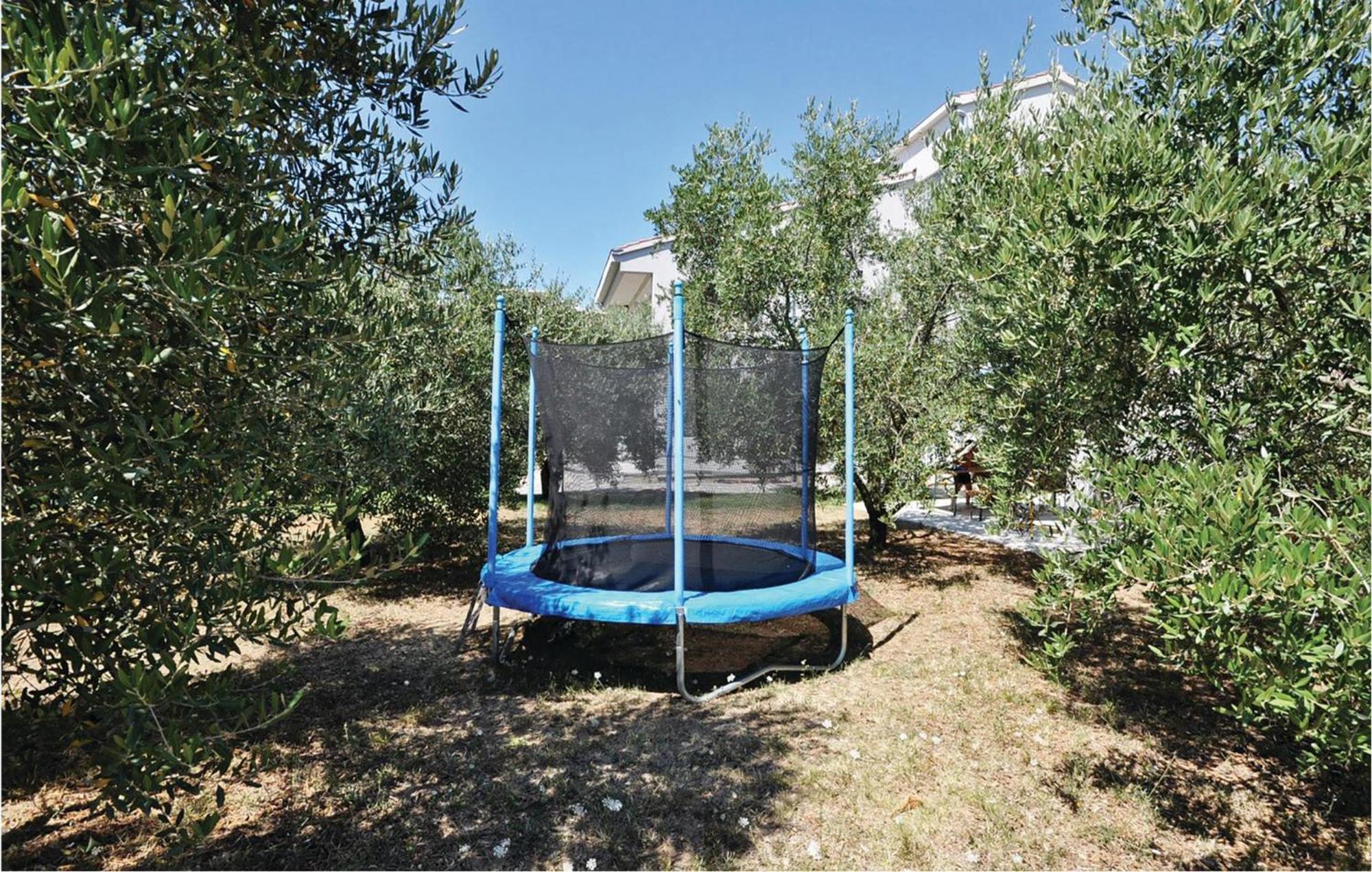 1 Bedroom Cozy Apartment In Bibinje Luaran gambar
